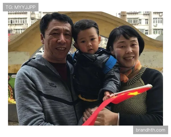 张琳芃训练完直接钻进百万豪车，这反差谁懂啊